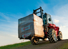 Location chariot tout-terrain Manitou 2.5T à 3T vue extérieure en élévation